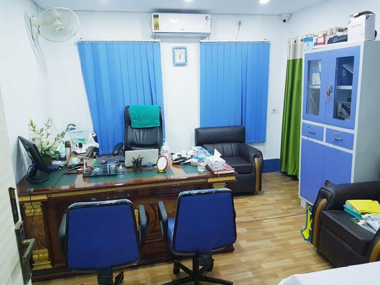 inner clinic view of regain aesthetic clinic , Best Hair Transplant Clinic in Kolkata